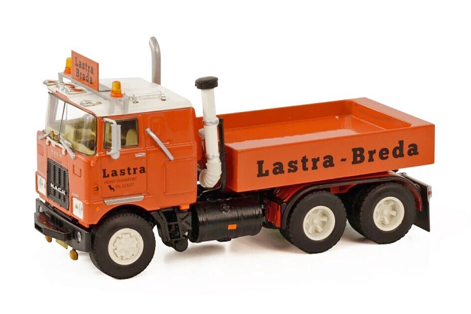 Mack F700 6x4 w/Ballast Box - Lastra