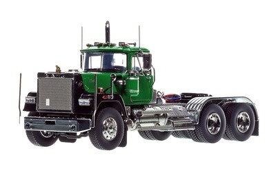 Mack Superliner Tandem Axle Tractor - Green/Black