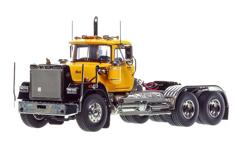 Mack Superliner Tandem Axle Tractor - Yellow/Black