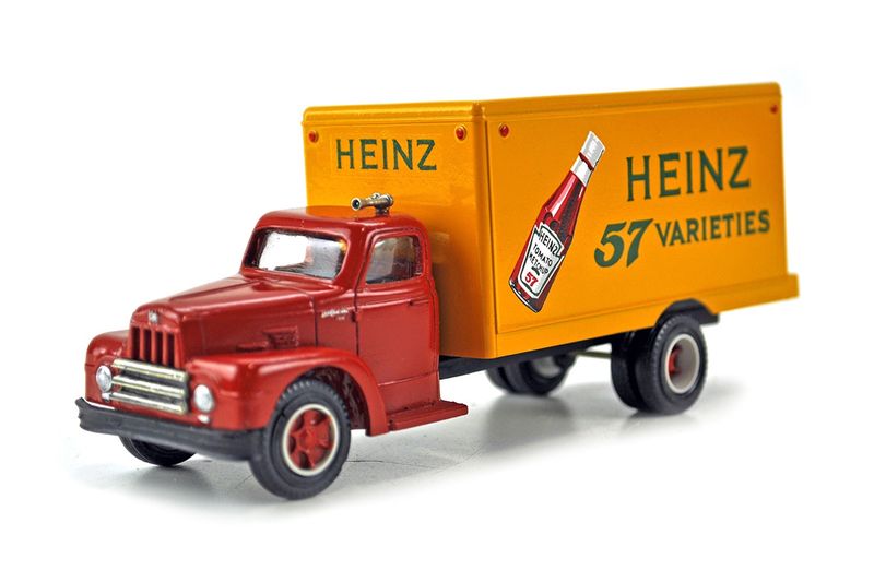 International Harvester B Van - Heinz 57 - 1:55