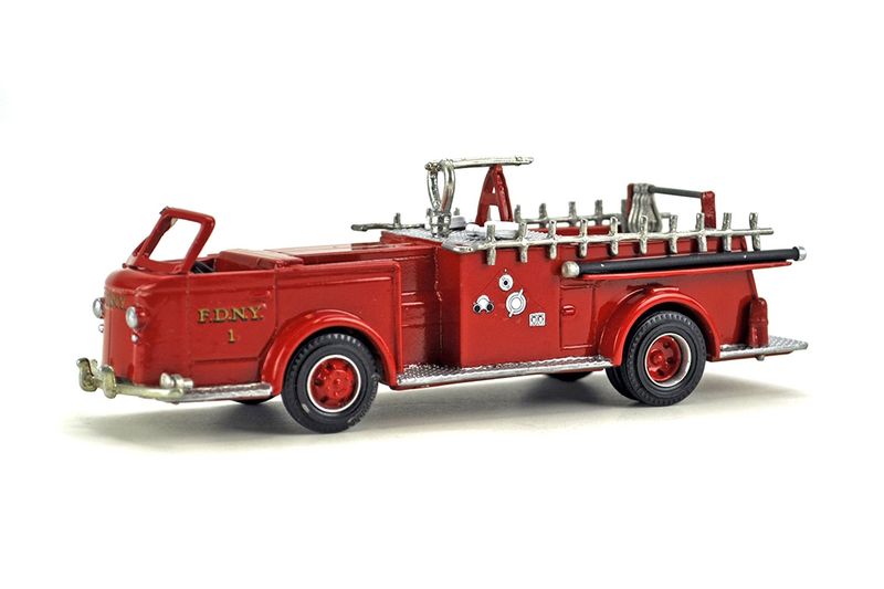FDNY Pumper Truck - 1:55