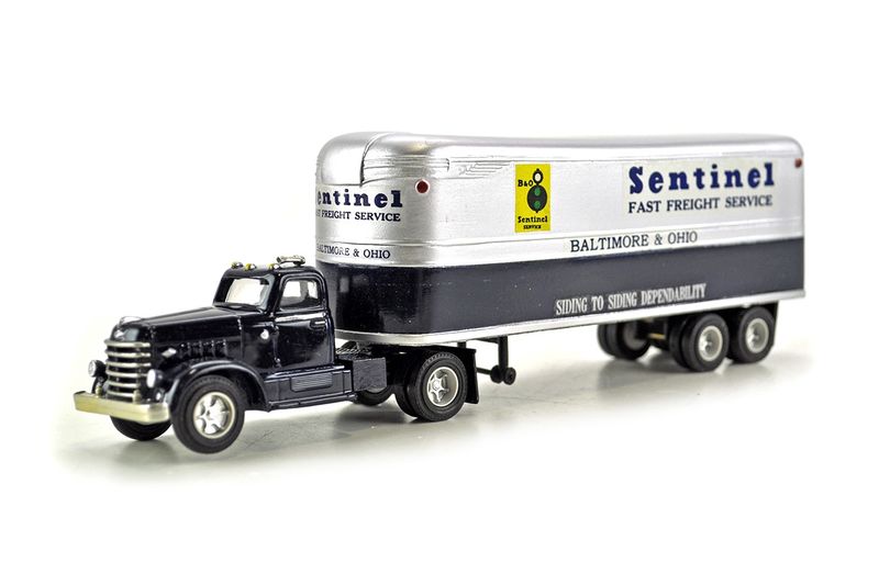 Diamond T Semi &amp; Trailer - B&amp;O RR - Sentinel - 1:55