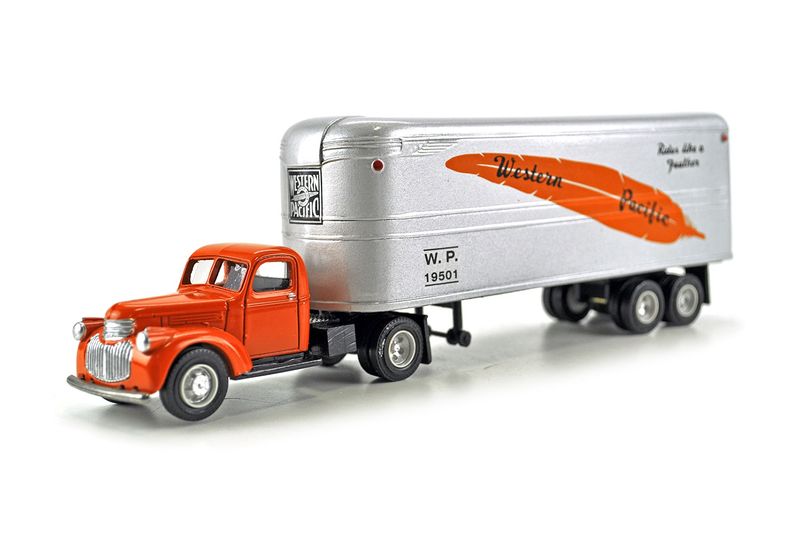 Chevrolet 2 Ton Semi - Western Pacific RR - 1:55