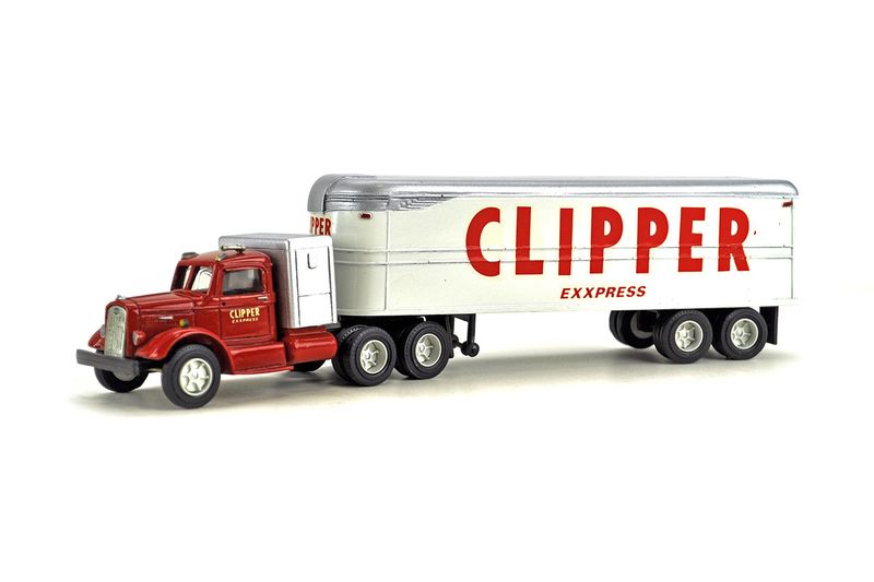 Autocar Tractor - Clipper - Red - 1:55