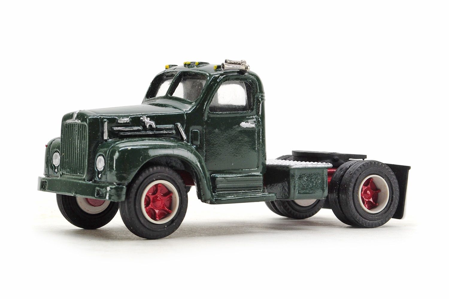 Mack Tractor - Green - 1:55