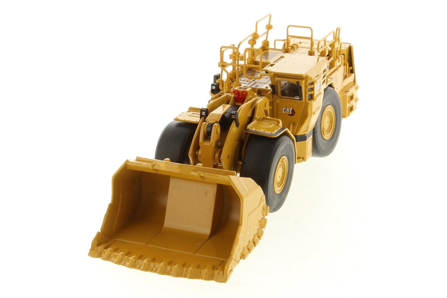 Caterpillar R2900XE Underground Mining Loader