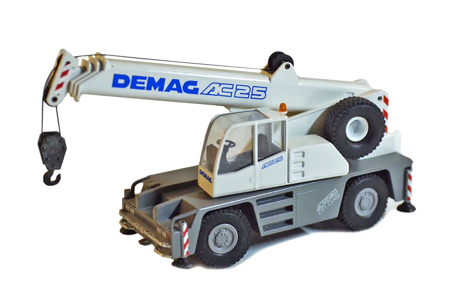 Demag Telescoping AC25 / AC75 Crane