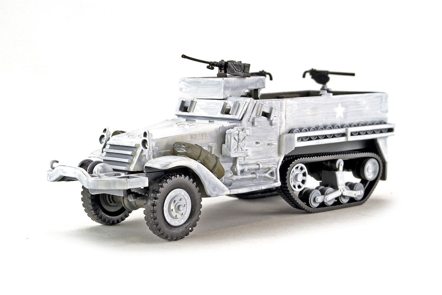 White M3A1 Half Track - Winter Camo - 1:48