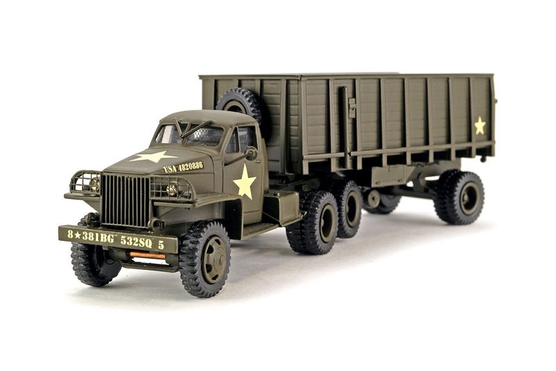 Studebaker 6x4 Tractor w/ Semi Trailer - 1:48