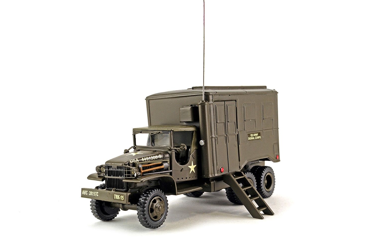 GMC 353 Soft Top - Radio Vehicle - 1:48