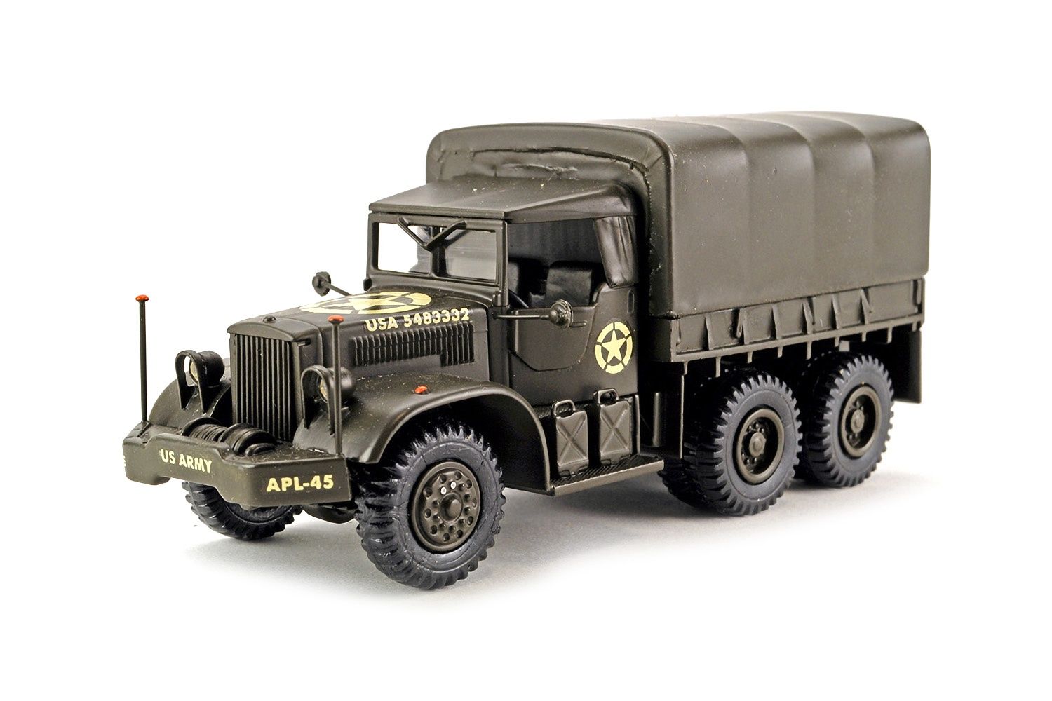 Diamond T Soft Top Cargo Truck - 1:48