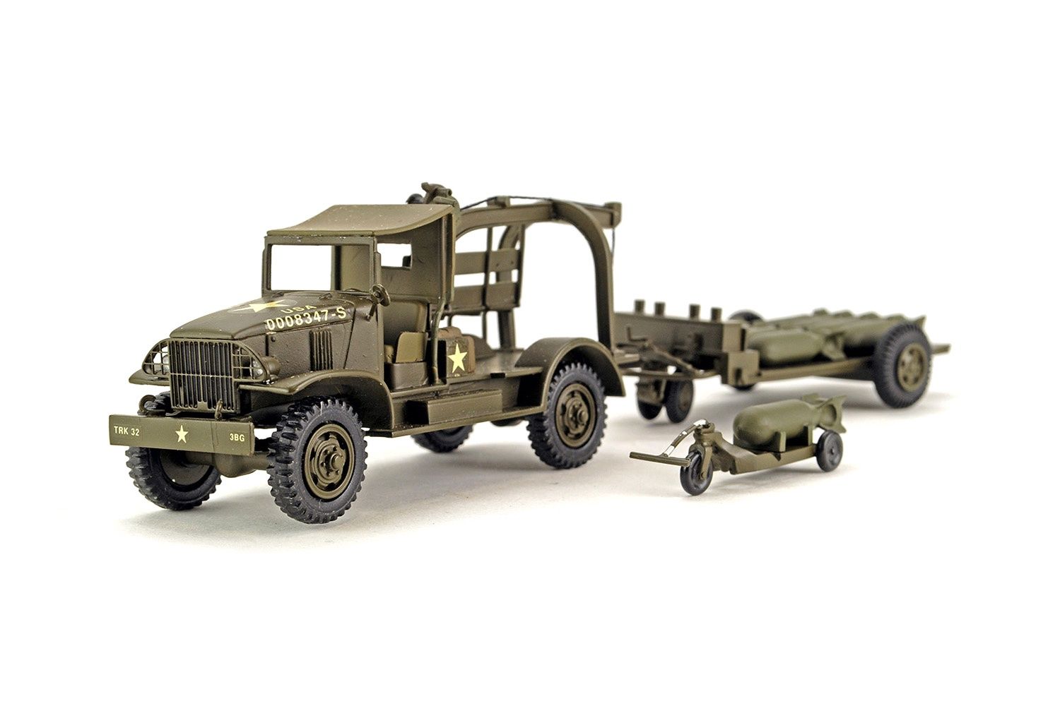Chevrolet M6 Bomb Truck w/M5 Trailer &amp; Dolly - 1:48