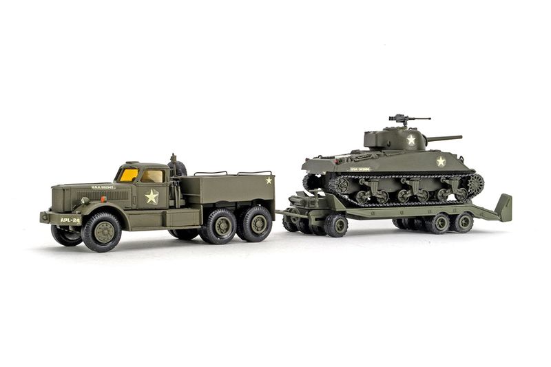 Diamond T M20 Prime Mover w/Trailer &amp; Sherman M4 A4 - 1:48