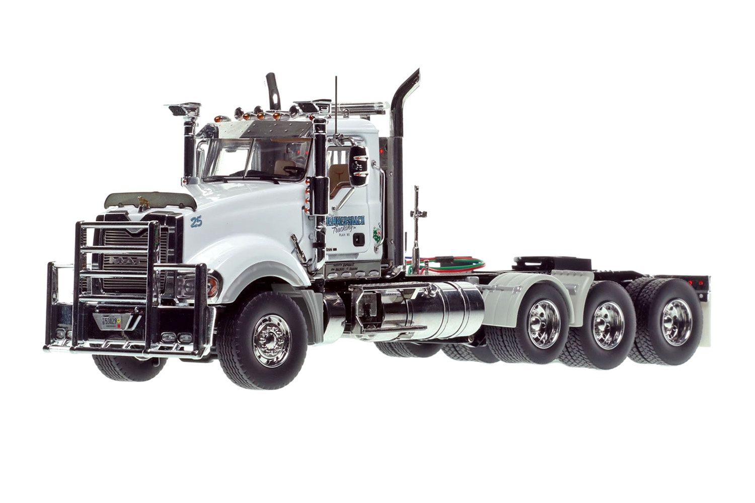 Mack Titan Tri-Axle 2009 Tractor - Kyle Hemmersbach