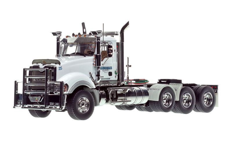 Mack Titan Tri-Axle 2009 Tractor - Kyle Hemmersbach