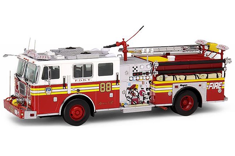 Seagrave Pumper Fire Engine - FDNY Engine 88 - 1:32