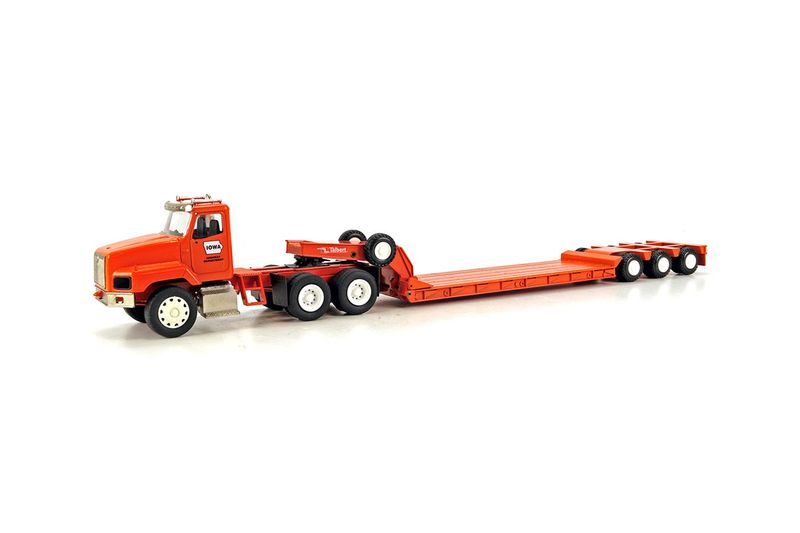 International 5600i w/Talbert Lowboy - Iowa