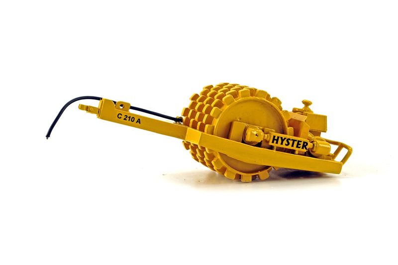 Hyster Towed Vibrating Sheepfoot Roller