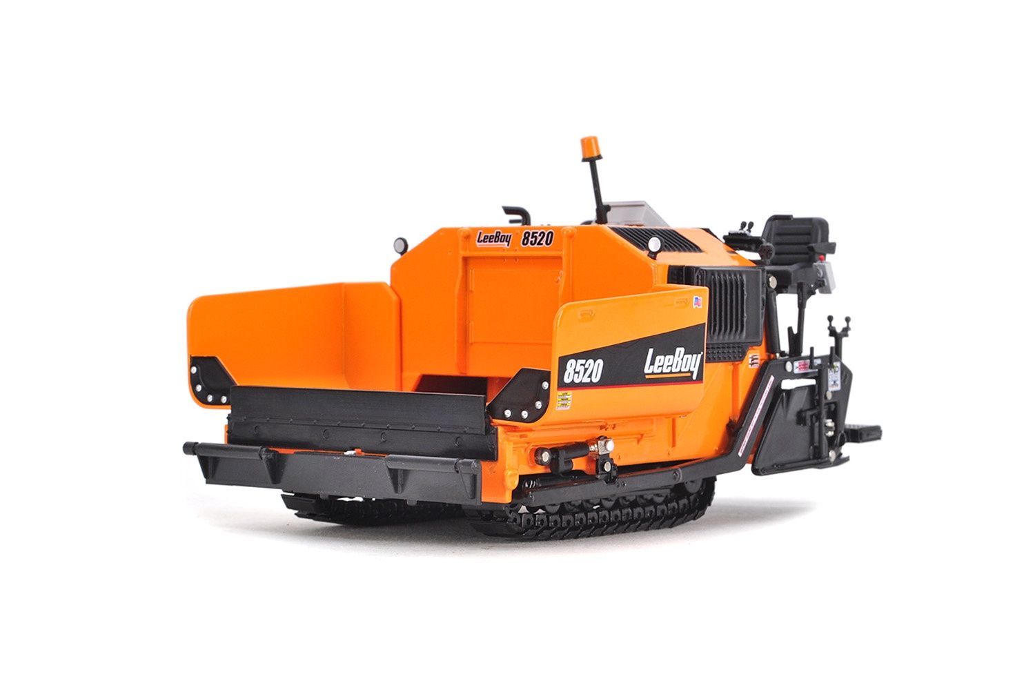 LeeBoy 8520 Asphalt Paver - 1:32