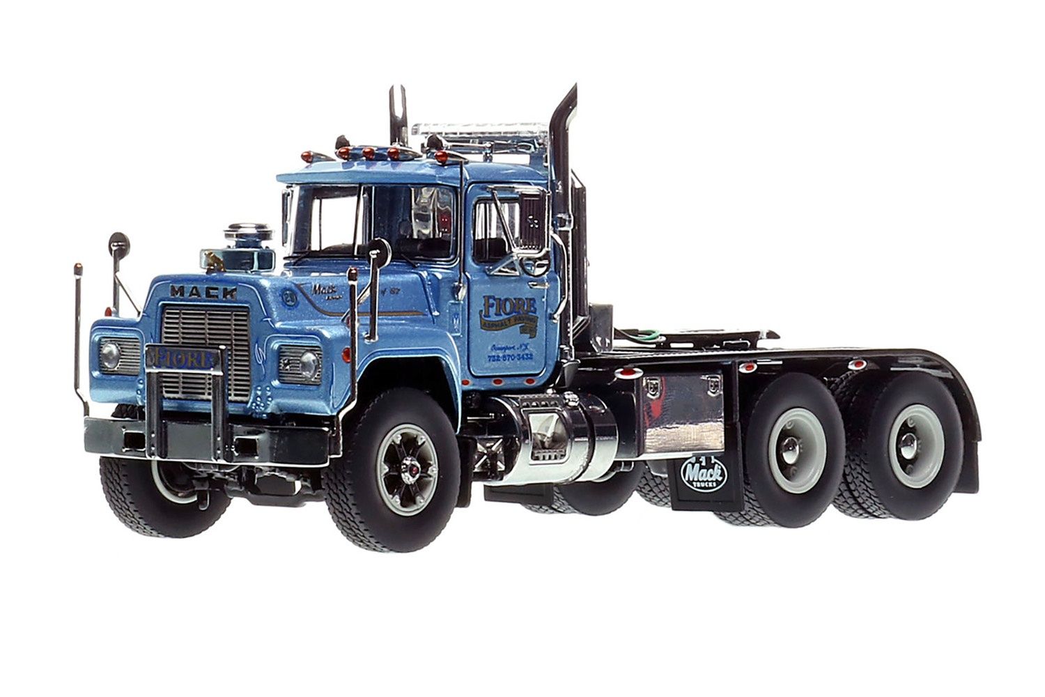 Mack RD 686ST Tandem Axle Tractor - Fiore Asphalt Paving