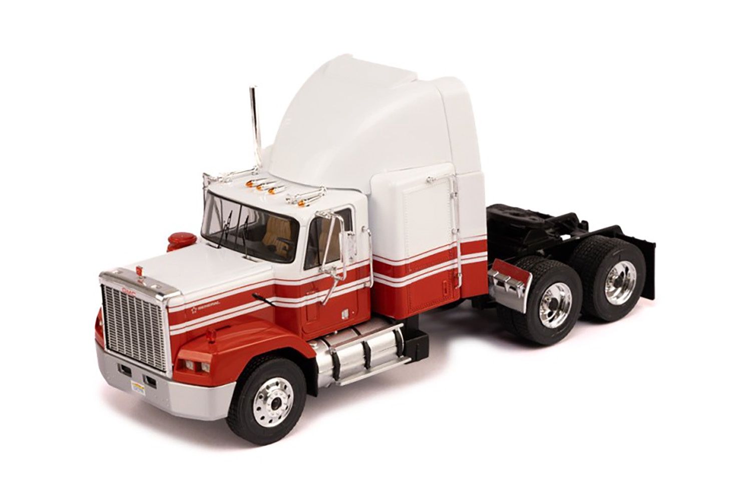 GMC General Tractor - White/Red - 1:43