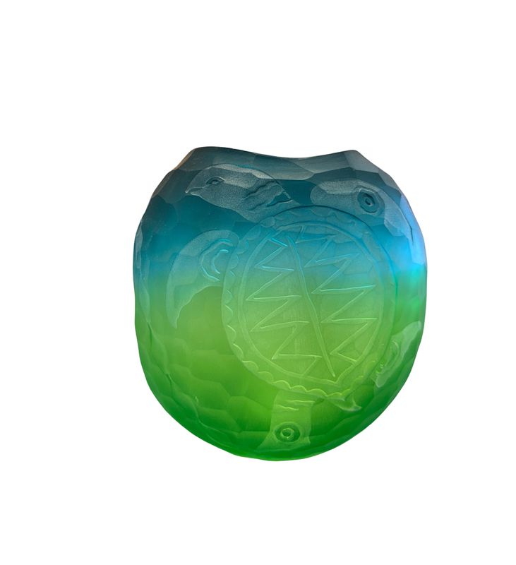 206 Turquois vase w/ Honu