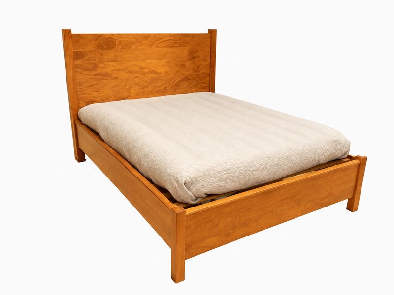 Mango Honua Platform Bed | Papaya stain