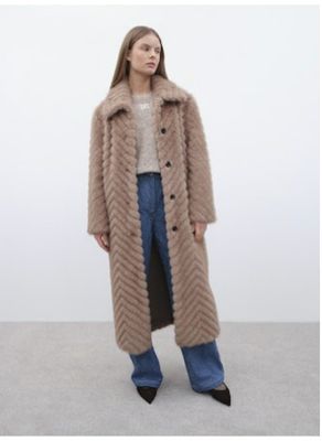 Studio AR scarlet faux mink zigzag coat camel