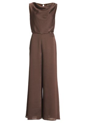 Swing waterfall neckline jumpsuite bruin