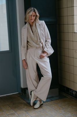 Aimee the Label sandiegoW6 ribcord trousers off white