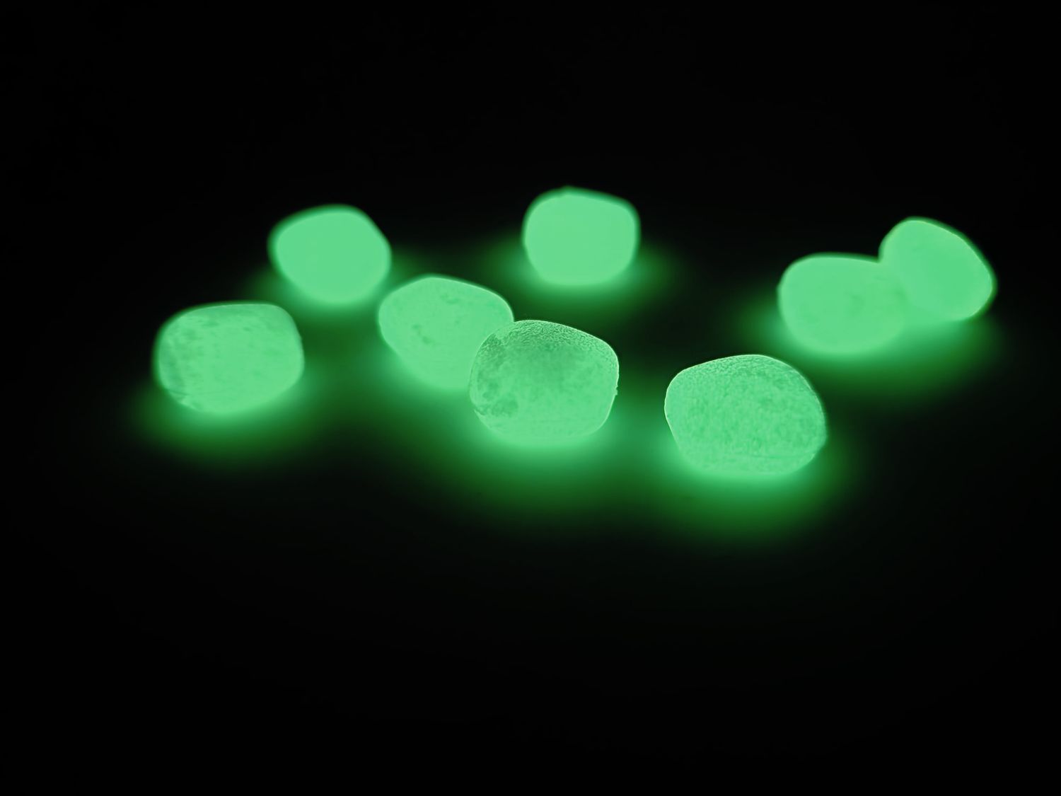NEON GREEN MAIS- POP UP