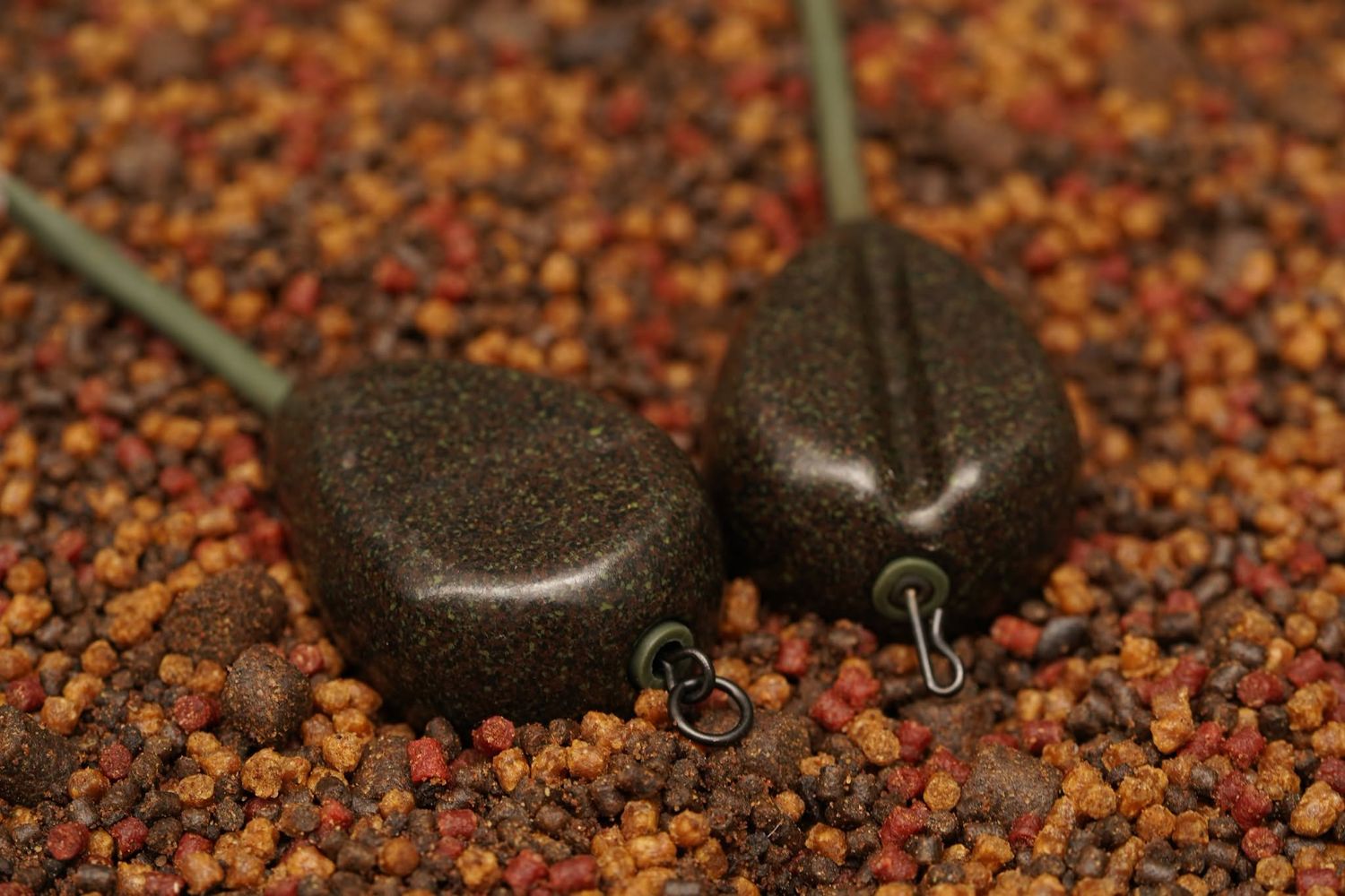 CLOAKED INLINE FLAT PEAR LEAD