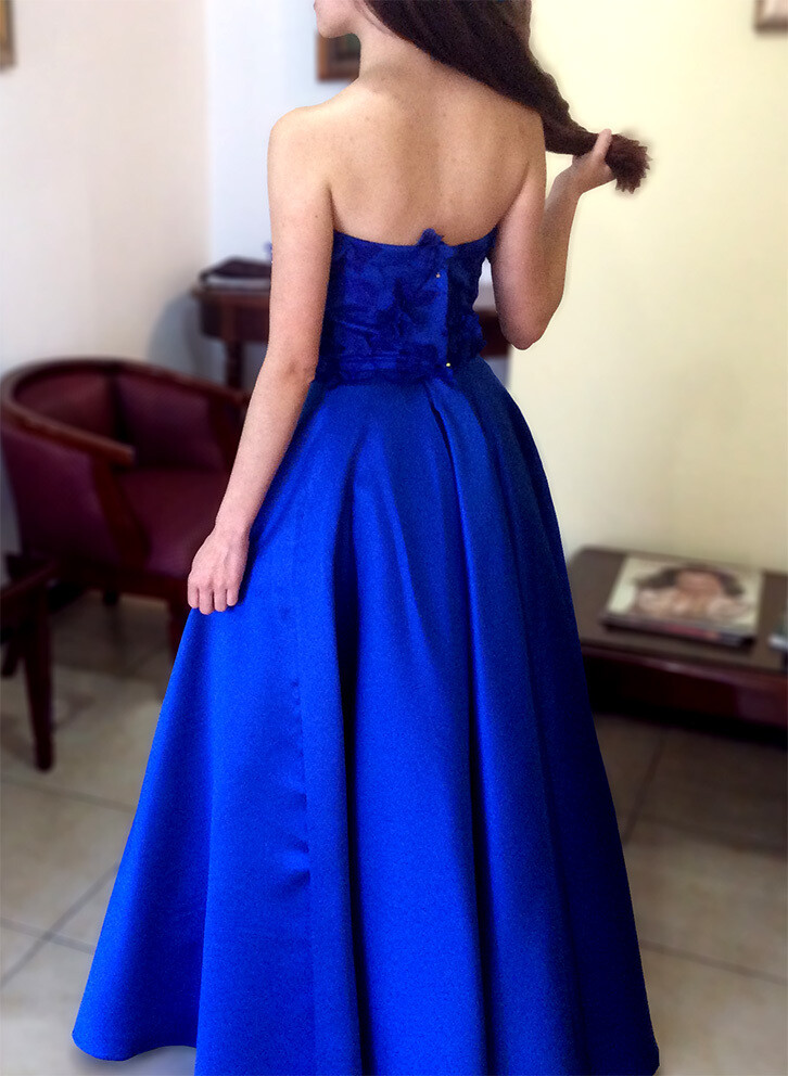 Vestido de quince años azul
