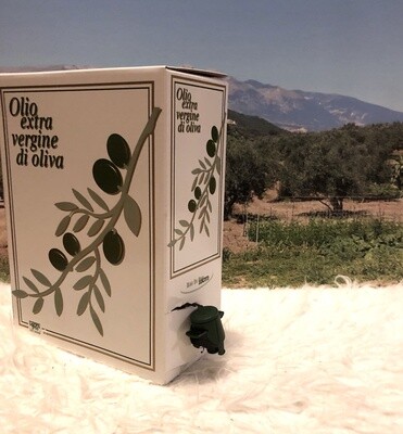 Olivenöl in 3 Liter-Kanister (bag-in-box) Olivenöl in 3 Liter-Kanister (bag-in-box)