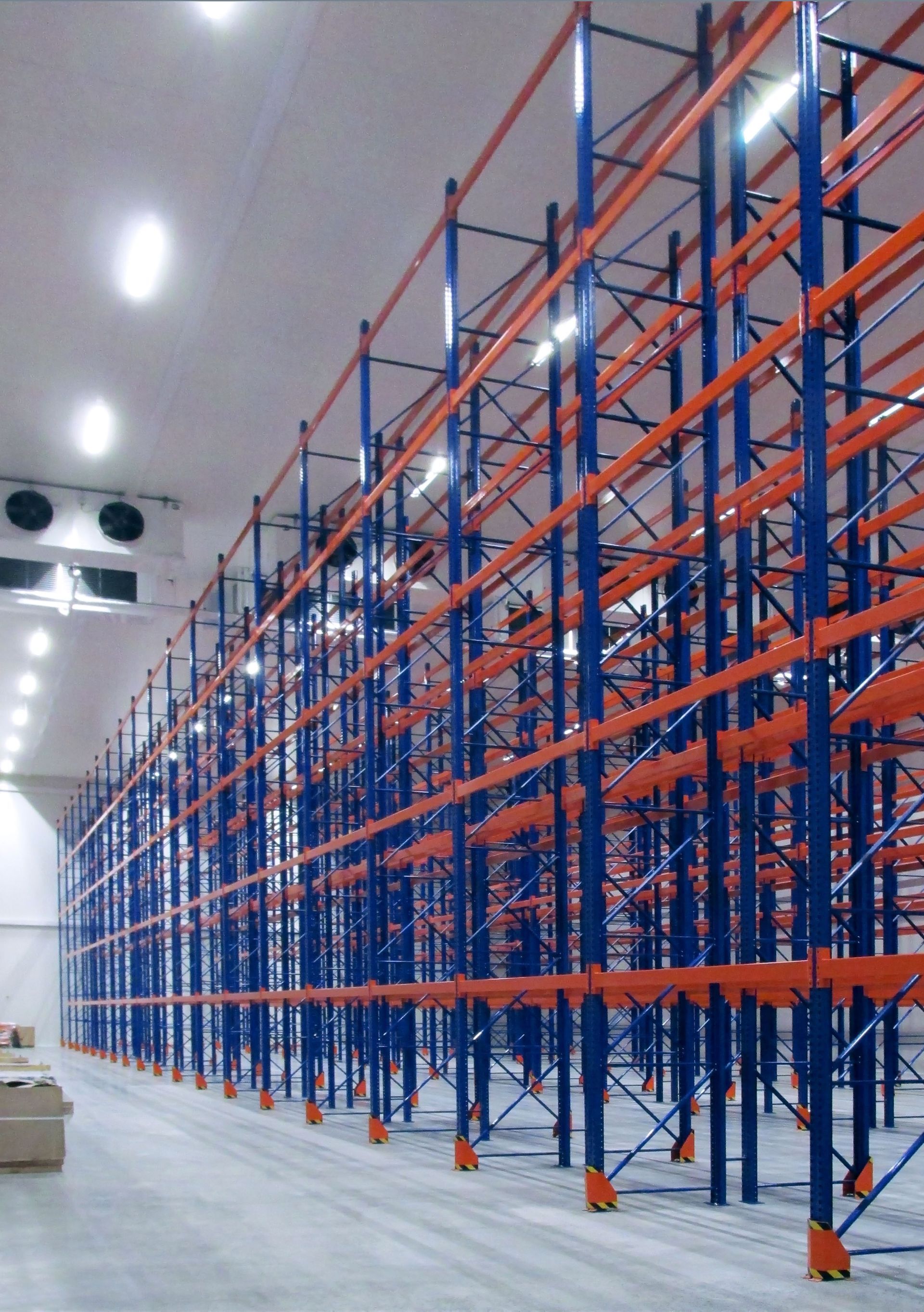 Įprasti paletiniai sandėliavimo stelažai