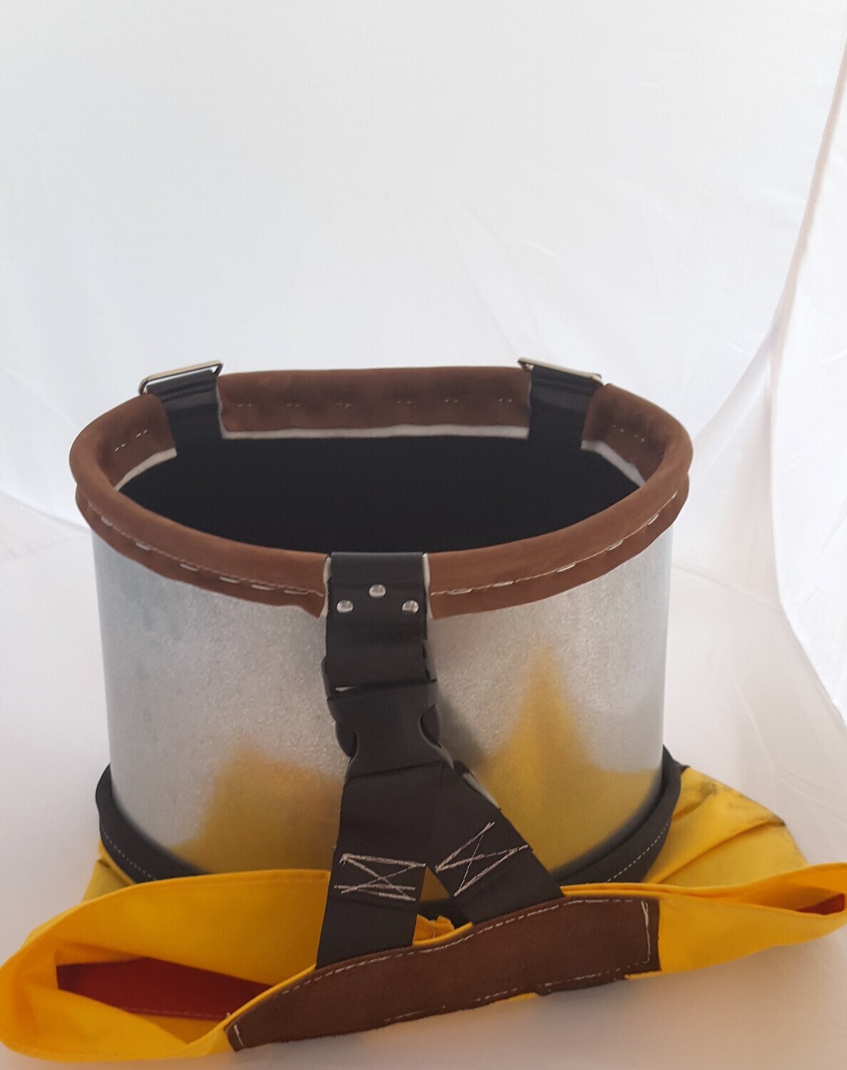 Handy Picking Bucket, Front Buckle Closure, Padded Handy Picking Bucket, Front Buckle Closure, Padded