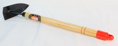 KUSAKICHI V-Shape Scraper with Wood Handle