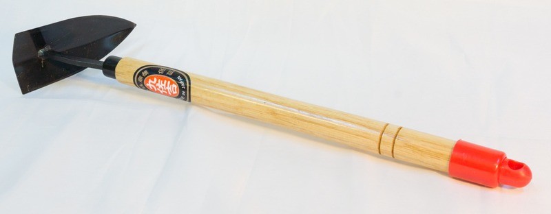 KUSAKICHI V-Shape Scraper with Wood Handle KUSAKICHI V-Shape Scraper with Wood Handle