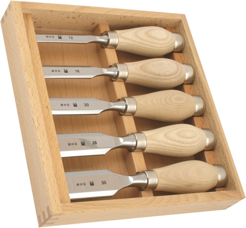Set of 5 'Timber Tools' Chisels in Wooden Box Set of 5 'Timber Tools' Chisels in Wooden Box