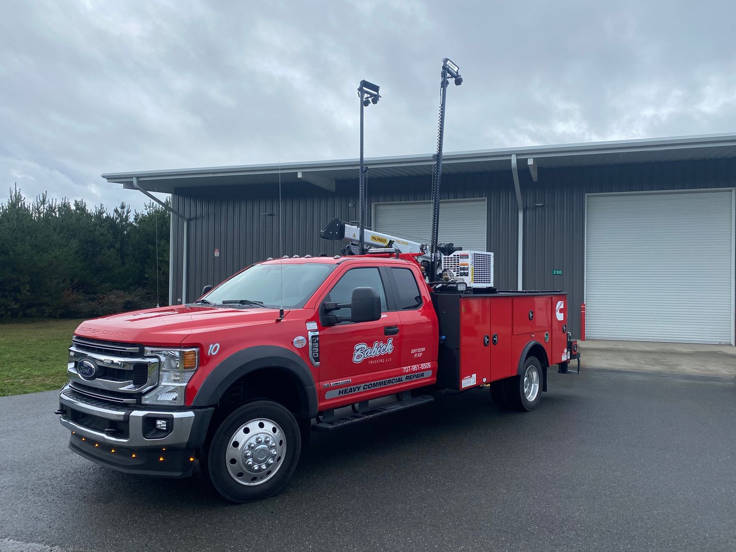 12 Foot Set of 2 Truck Bed Mounted Light Towers 14,360 Lumens