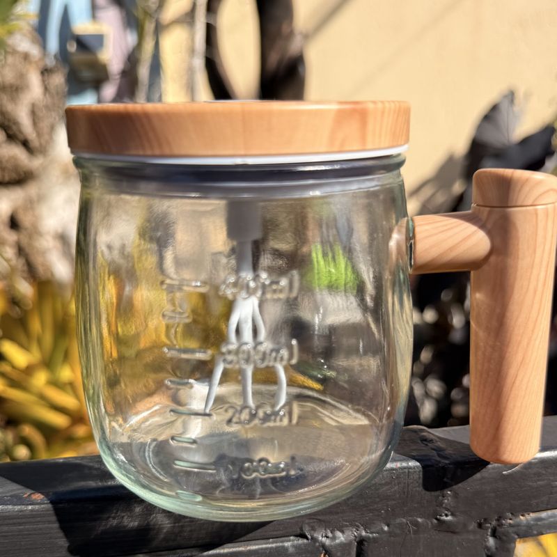 Self Stirring Mug