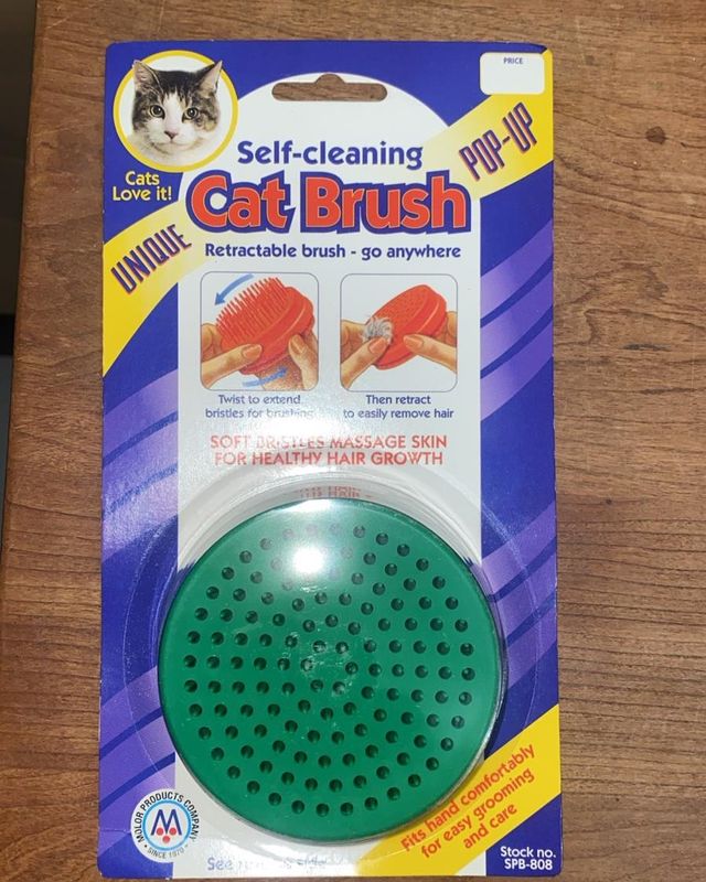Self Cleaning Pop-UP Cat Brush