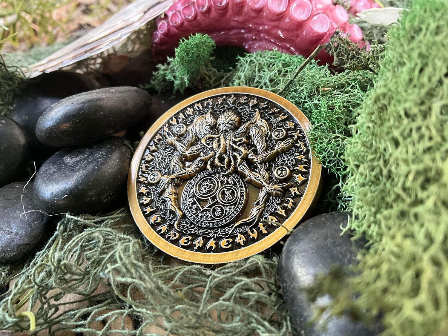 Cthulhu Coin with Great Dreamer and Elder Sign