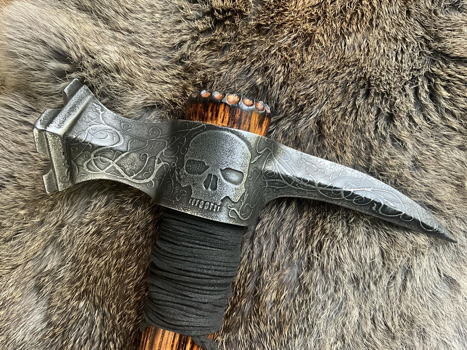 Withered Skull War Hammer
