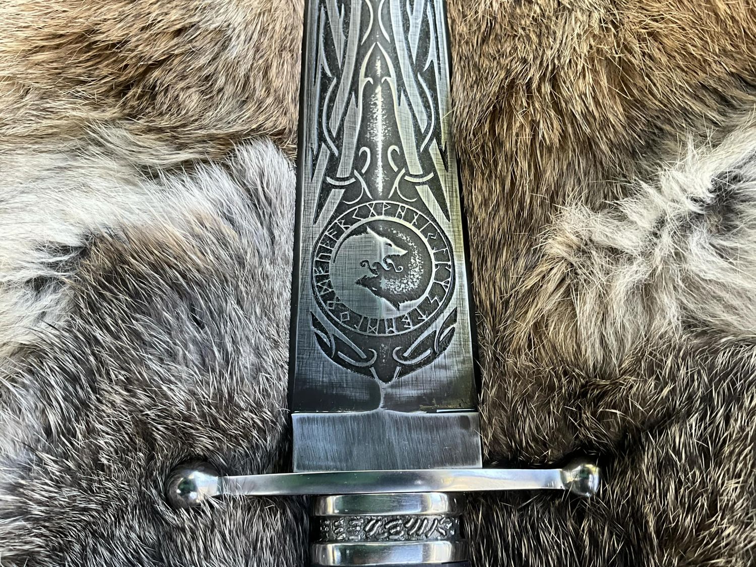 Skoll and Hati Dagger