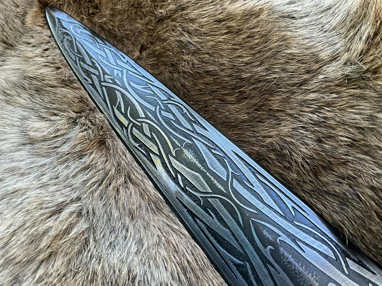 Skoll and Hati Dagger