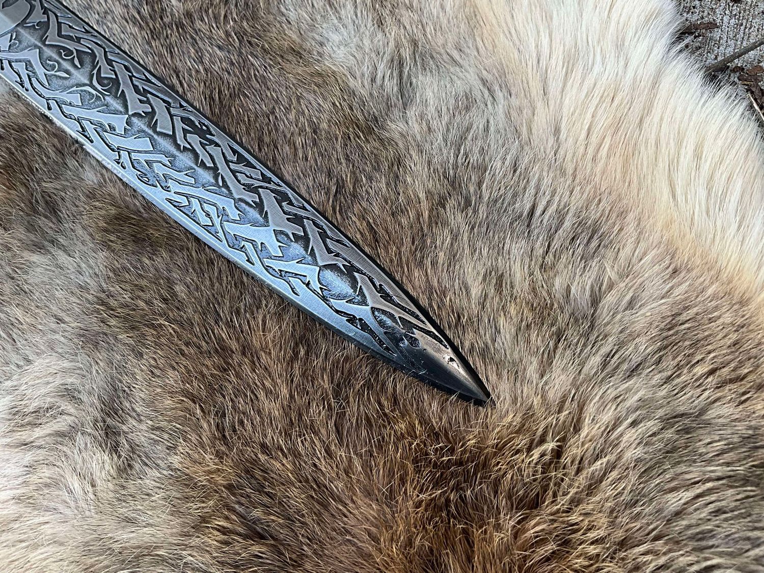 Skull Briar Dagger