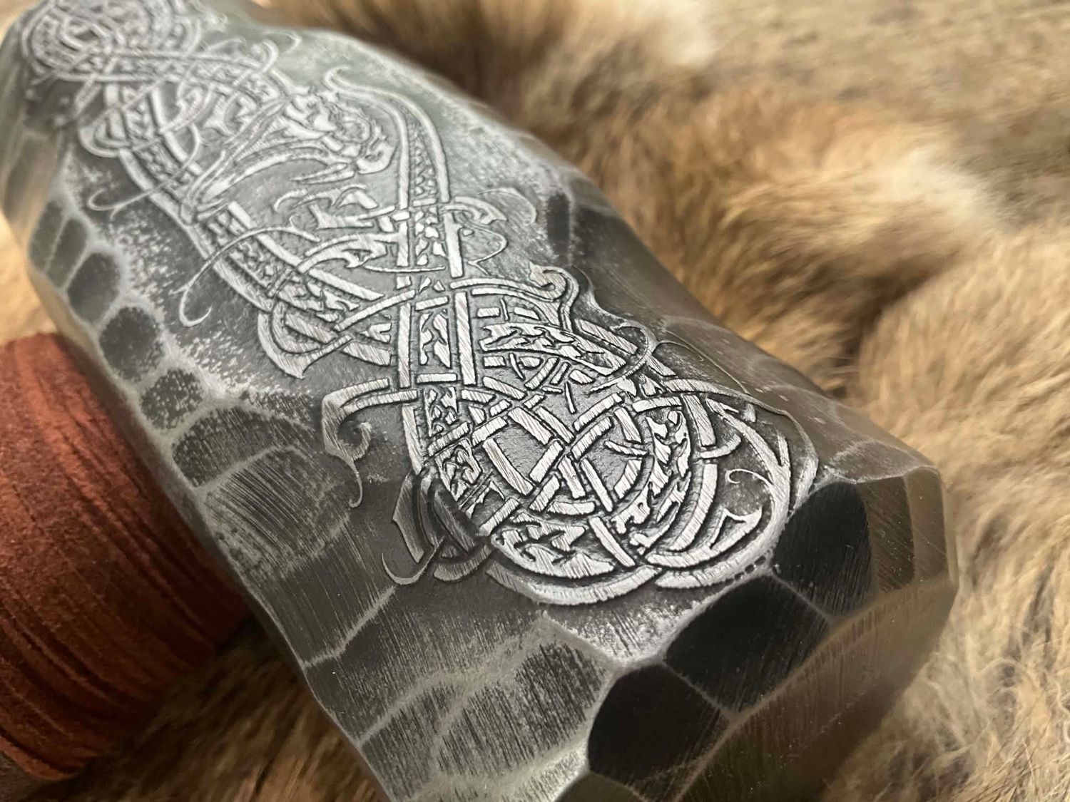 Engraved Jörmungandr Viking Hammer