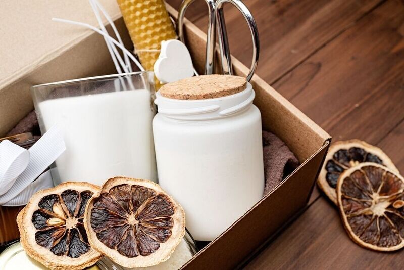 CANDLE GIFT BOX