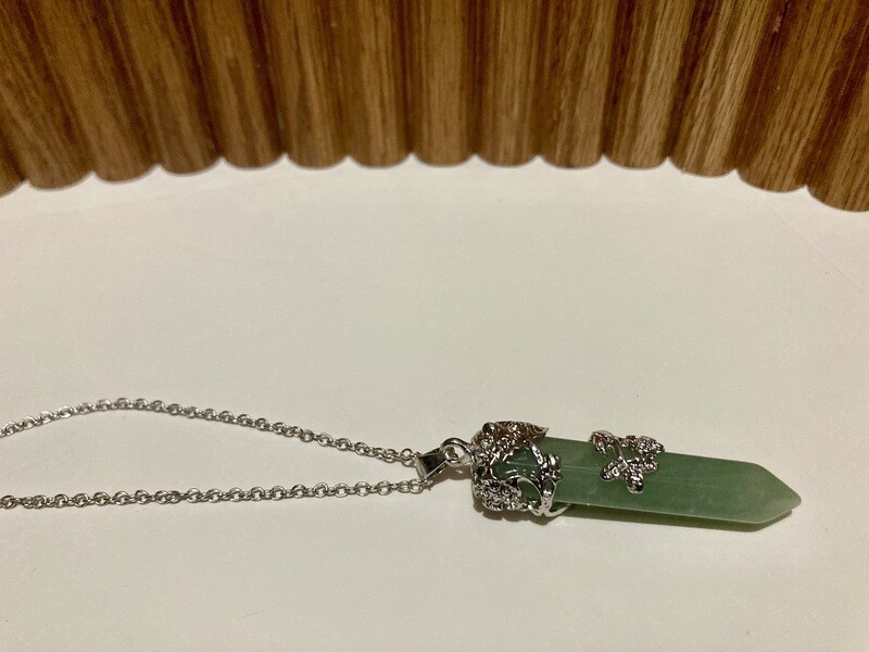 Green healing crystal necklaces